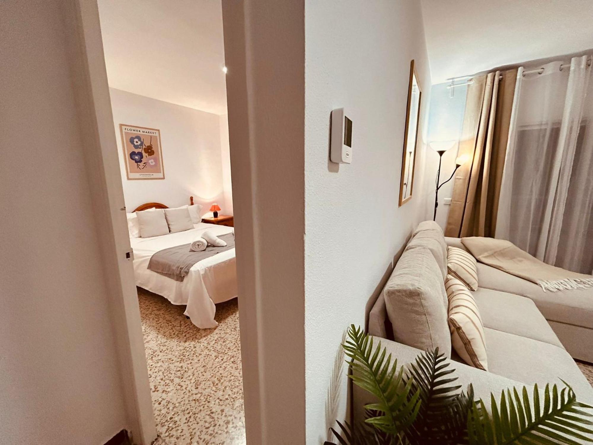 Vialia Piso Centrico Wifi Maria Zambrano Andra Apartment Malaga Exterior photo